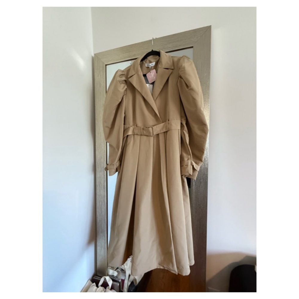 Boutique NWT Trench - Picture 3 of 7